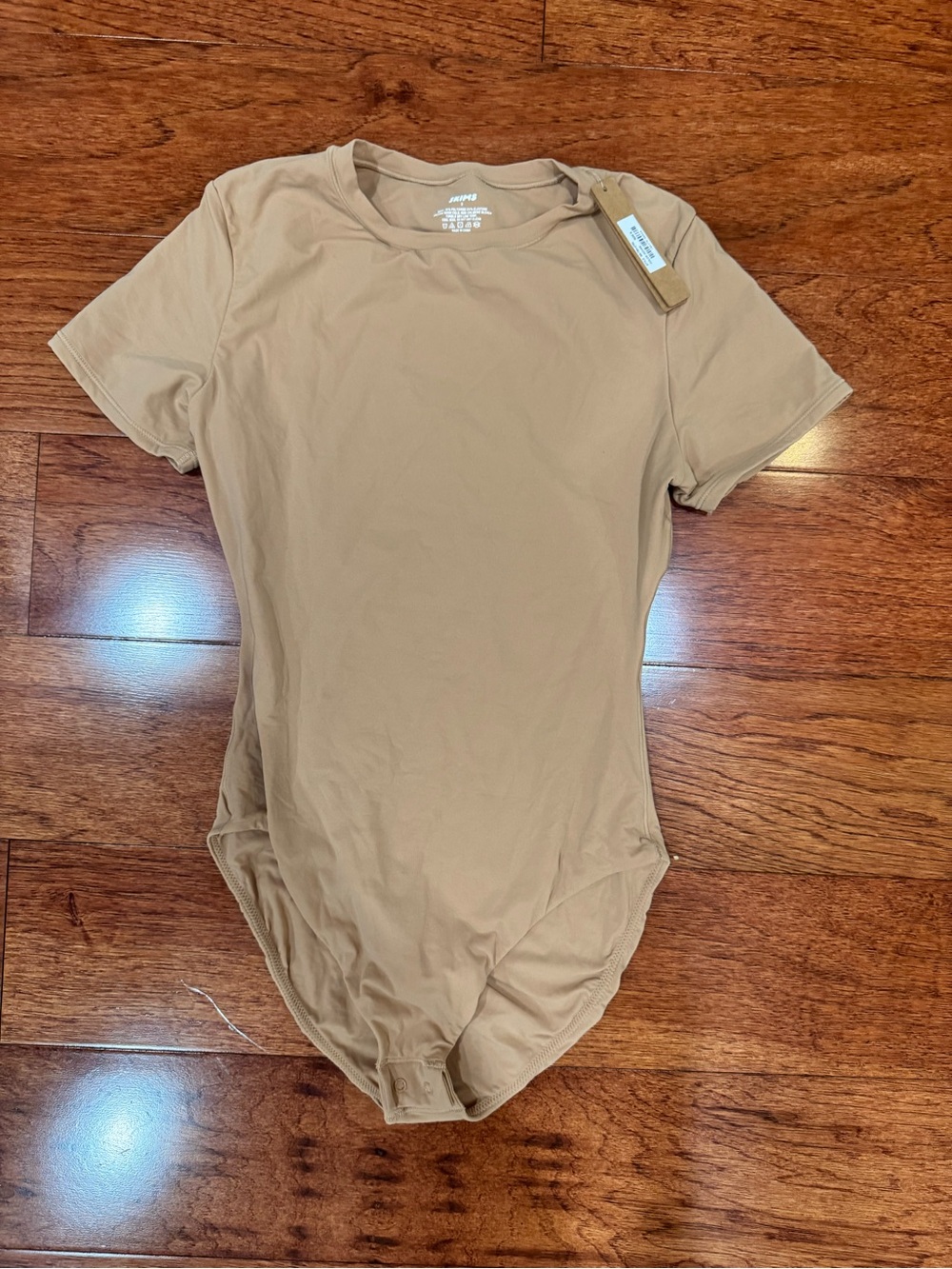 Skims Short-Sleeve One-Piece Fits Everyone Bodysuit NWT Size Small
